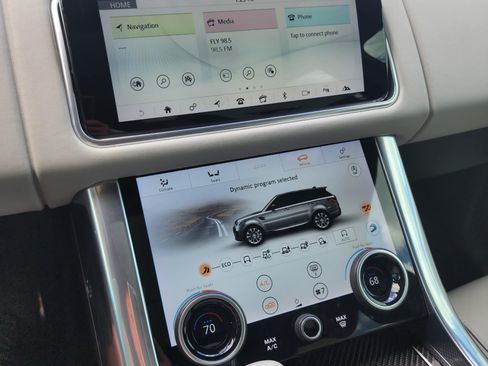 Used 2020 Land Rover Range Rover Sport SVR image 12