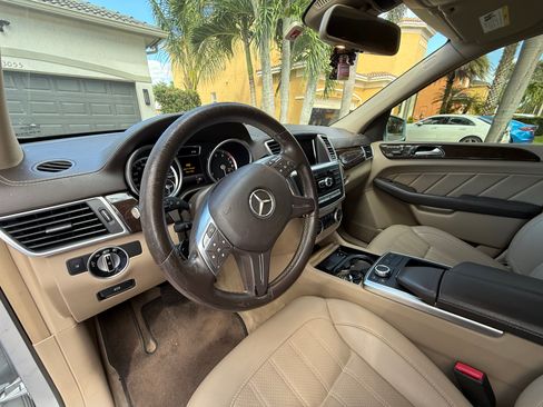 Used 2016 Mercedes-Benz GL 450 4MATIC image 5