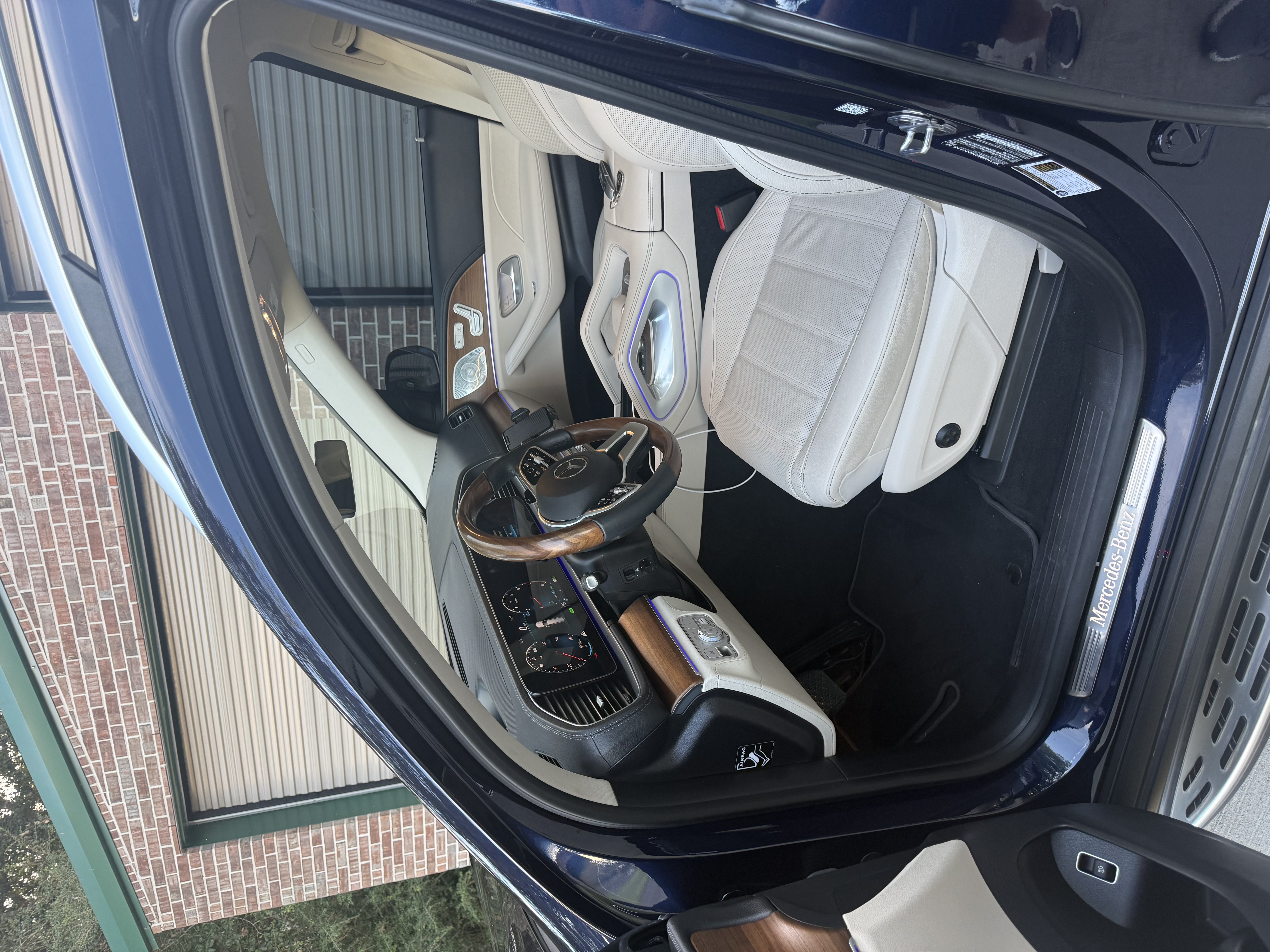 Used 2022 Mercedes-Benz GLS 450 4MATIC image 8