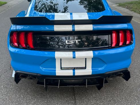 Used 2022 Ford Mustang GT RWD image 5