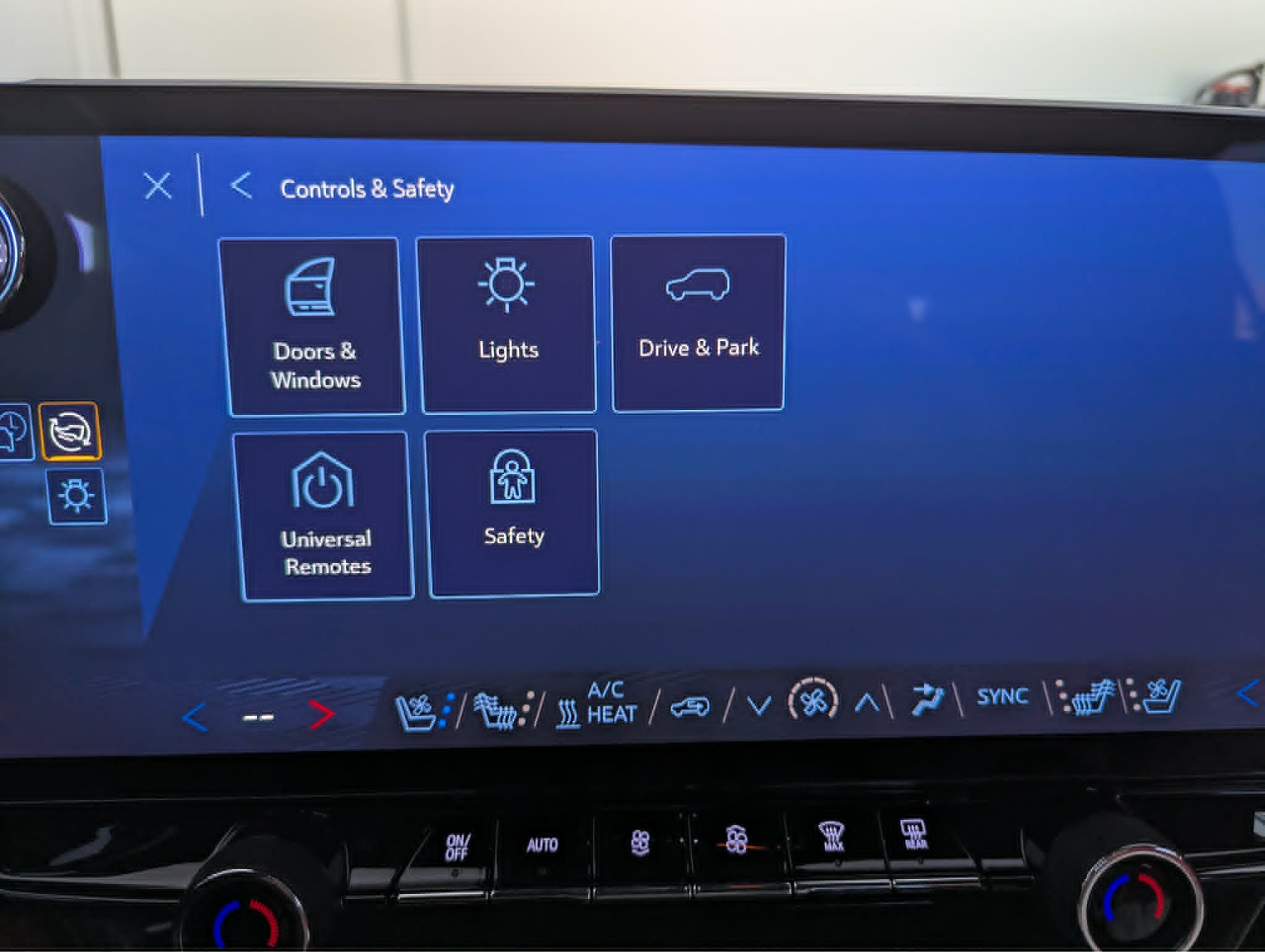 Used 2025 Chevrolet Blazer EV SS AWD/4WD image 24
