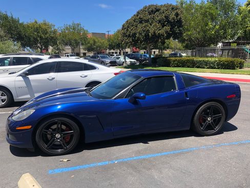 Used 2005 Chevrolet Corvette Coupe w/ Preferred Equipment Group image 14