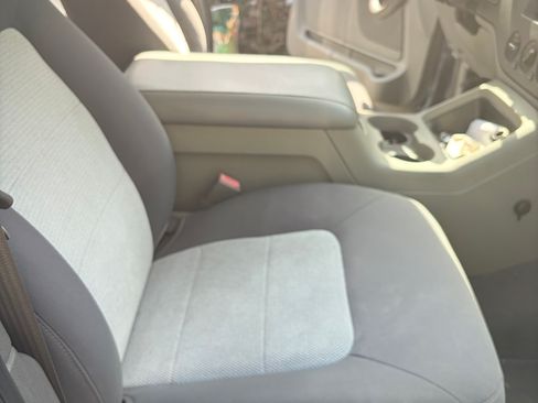 Used 2006 Ford Expedition XLT RWD image 12
