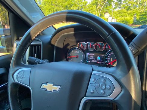 Used 2019 Chevrolet Silverado 2500 LT w/ All Star Edition AWD/4WD image 17