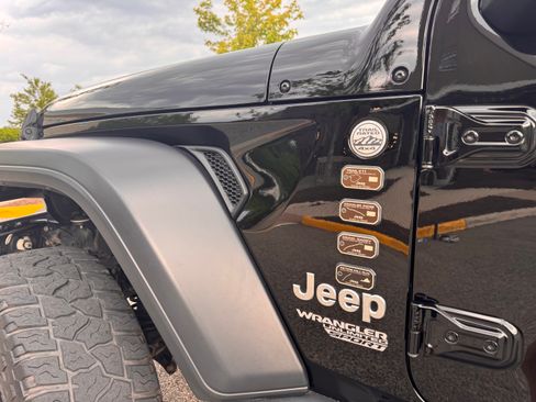Used 2019 Jeep Wrangler Unlimited Sport S AWD/4WD image 29