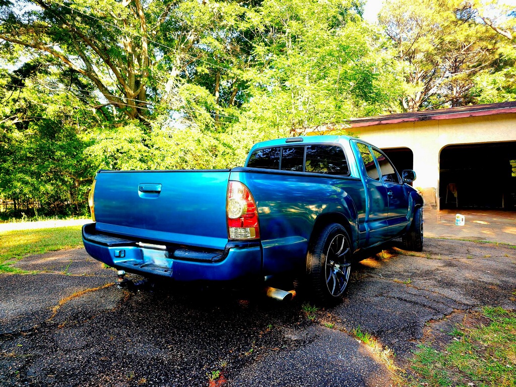 Used 2009 Toyota Tacoma X-Runner RWD image 5
