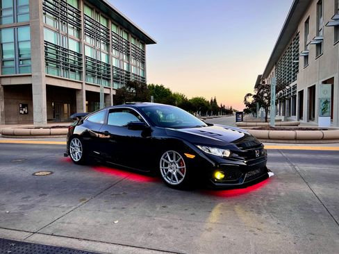 Used 2019 Honda Civic Si image 1