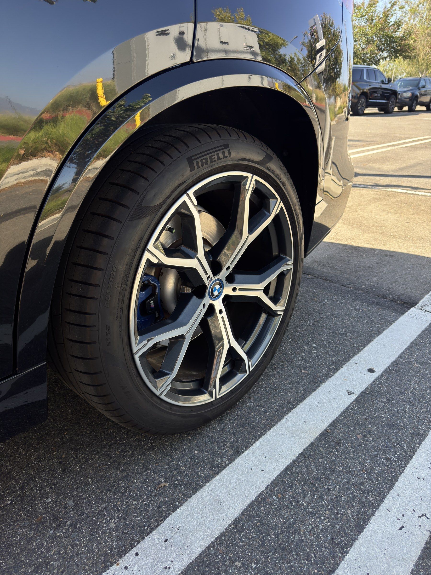 Used 2022 BMW X5 xDrive45e w/ M Sport Package AWD/4WD image 19