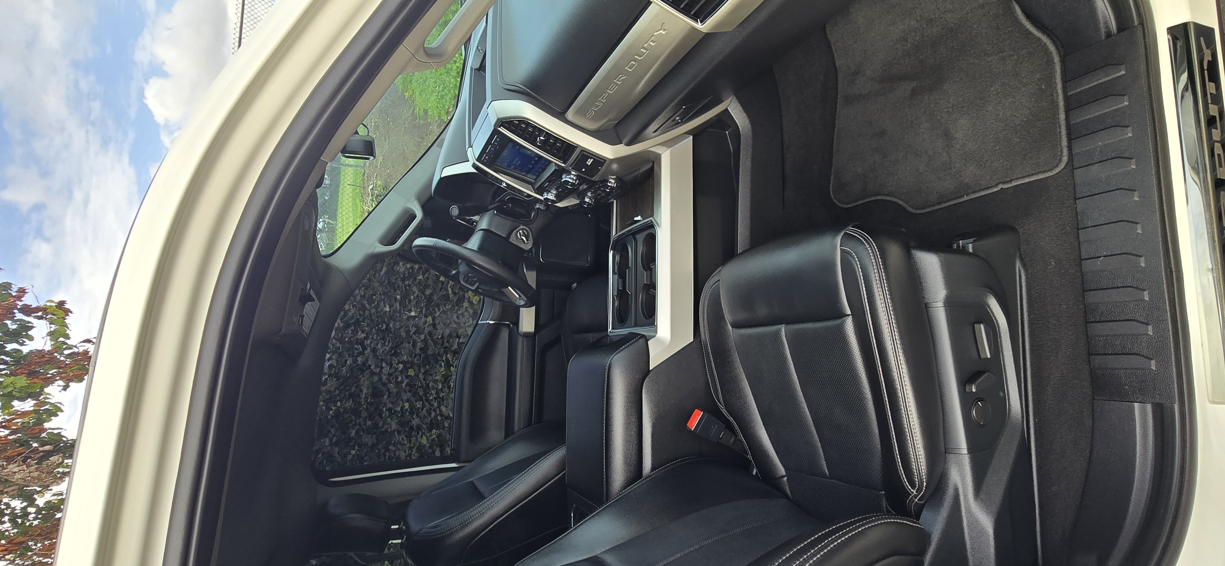 Used 2021 Ford F350 Lariat AWD/4WD image 20