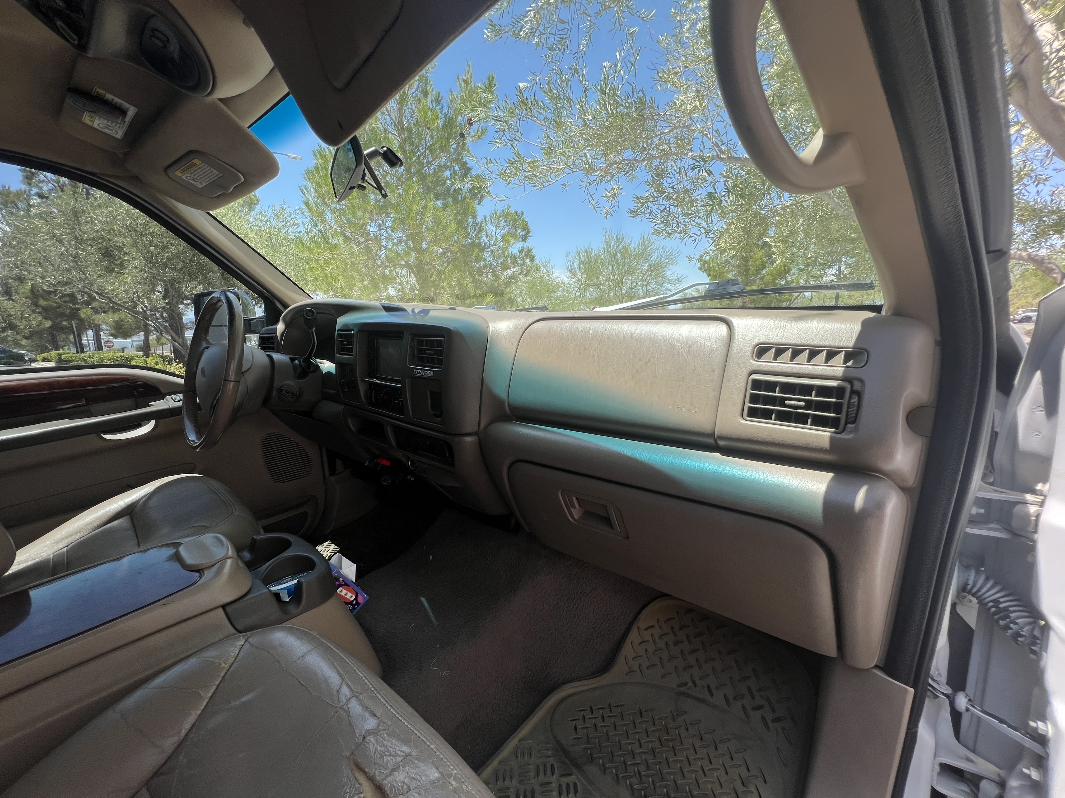 Used 2000 Ford Excursion Limited AWD/4WD image 14