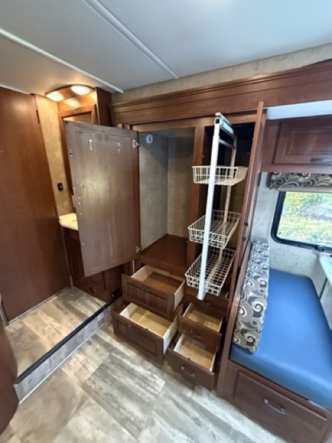 Used 2014 Mercedes-Benz Sprinter 3500 image 10