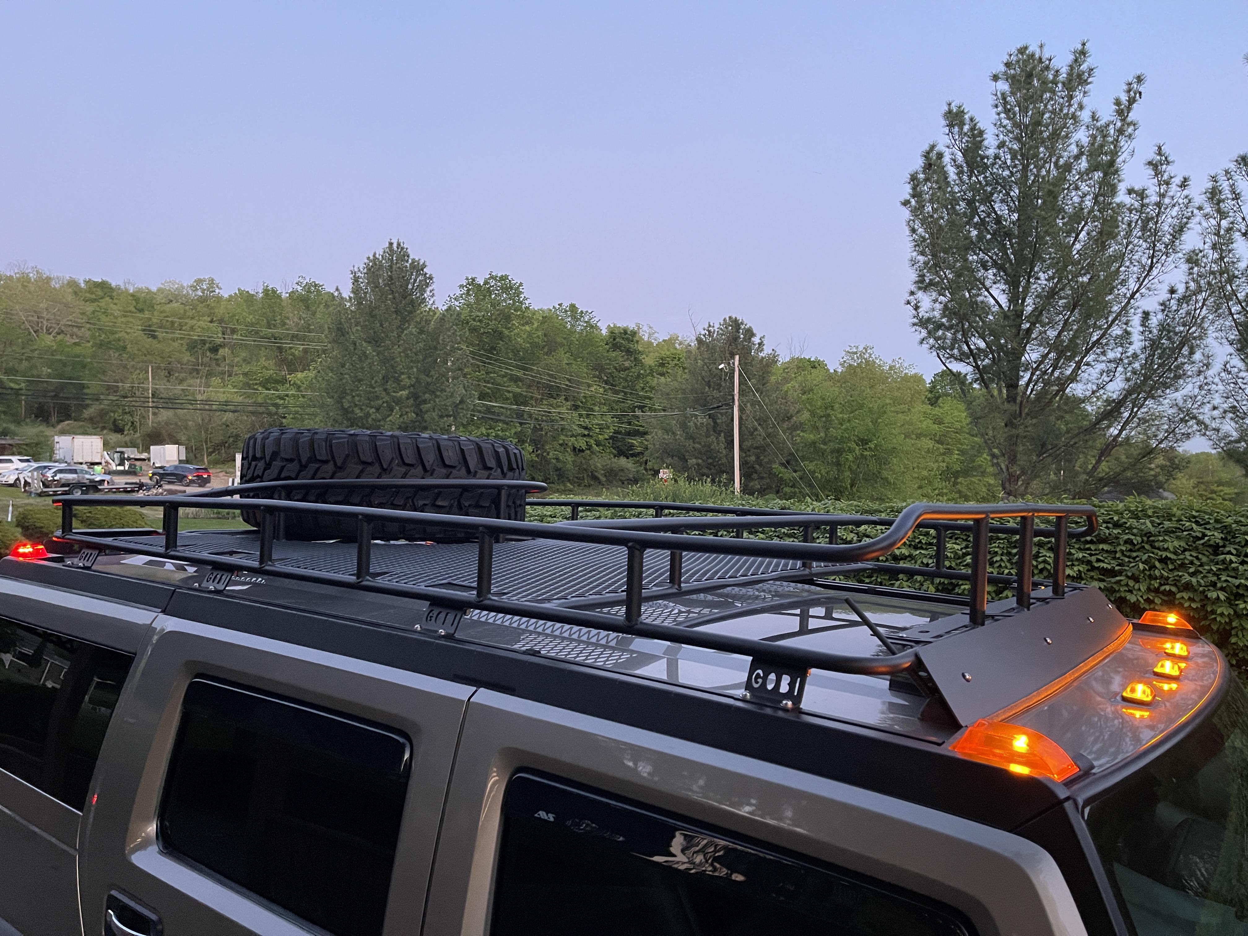 Used 2003 HUMMER H2 w/ Preferred Equipment Group AWD/4WD image 24