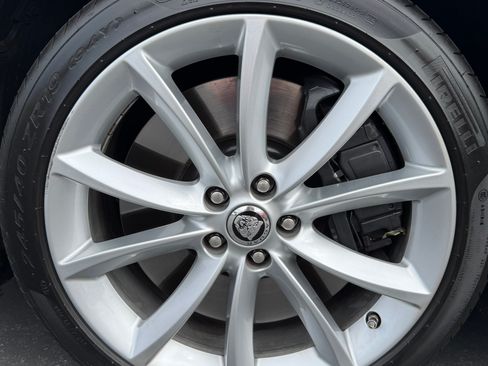 Used 2014 Jaguar F-TYPE S RWD image 16
