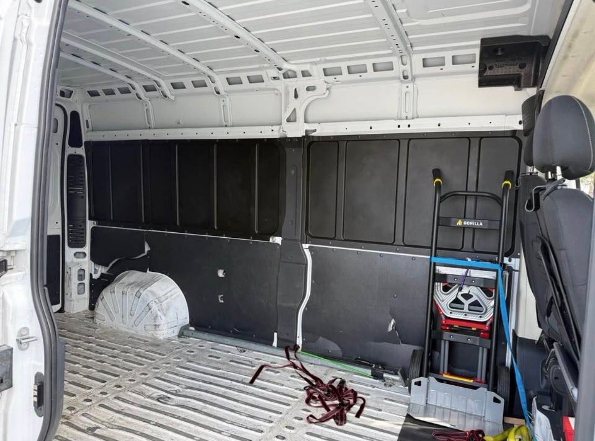 Used 2021 RAM ProMaster 2500 FWD image 8
