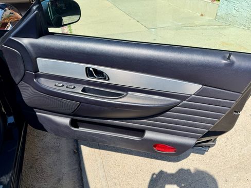 Used 2005 Ford Thunderbird RWD image 13