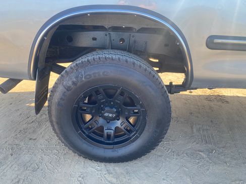 Used 2002 Toyota Tundra SR5 AWD/4WD image 10