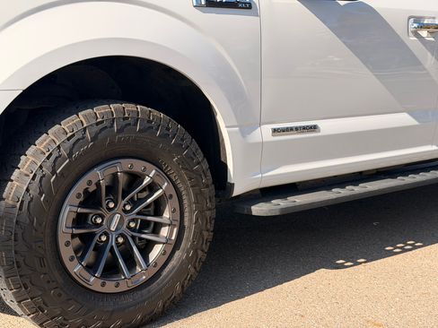 Used 2019 Ford F150 XLT w/ Equipment Group 302A Luxury image 9