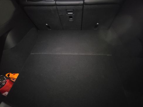 Used 2022 Tesla Model Y Performance image 11