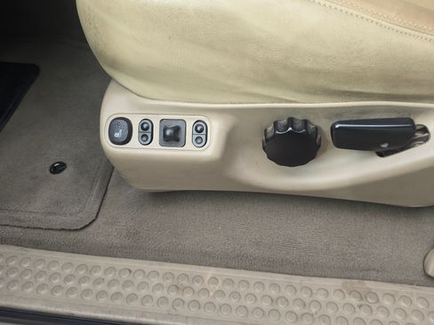 Used 2005 Ford Excursion Limited image 13