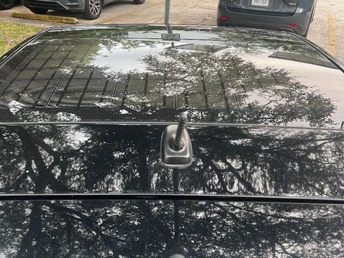 Used 2015 Toyota Prius Five image 5