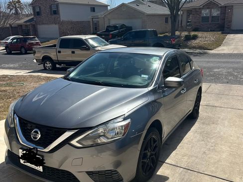 Used 2017 Nissan Sentra S image 2