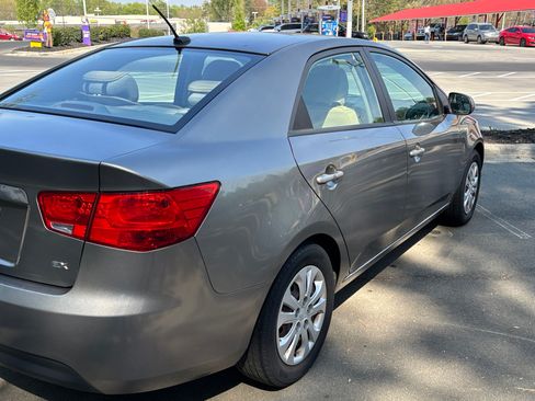 Used 2012 Kia Forte EX image 6