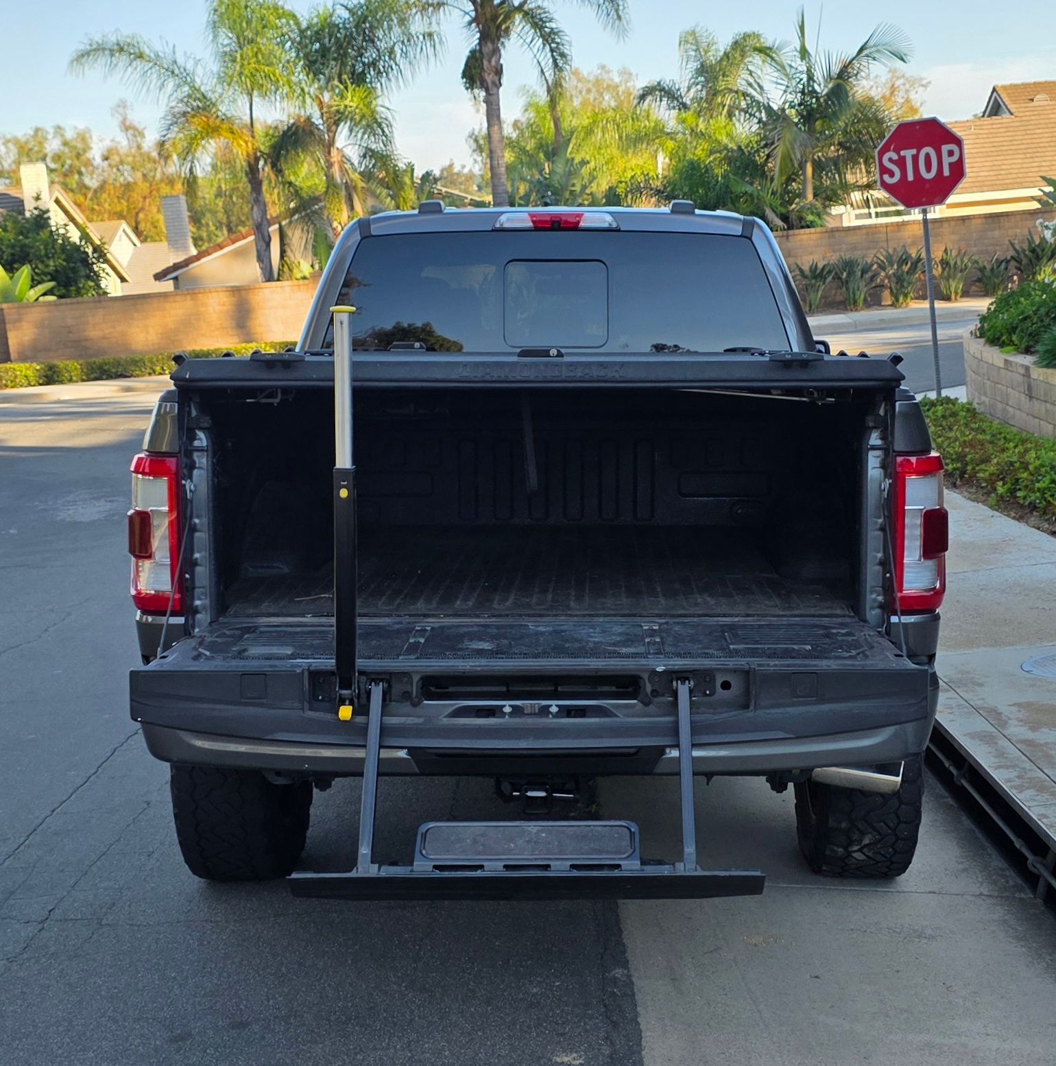 Used 2022 Ford F150 Lariat w/ Equipment Group 502A High AWD/4WD image 11