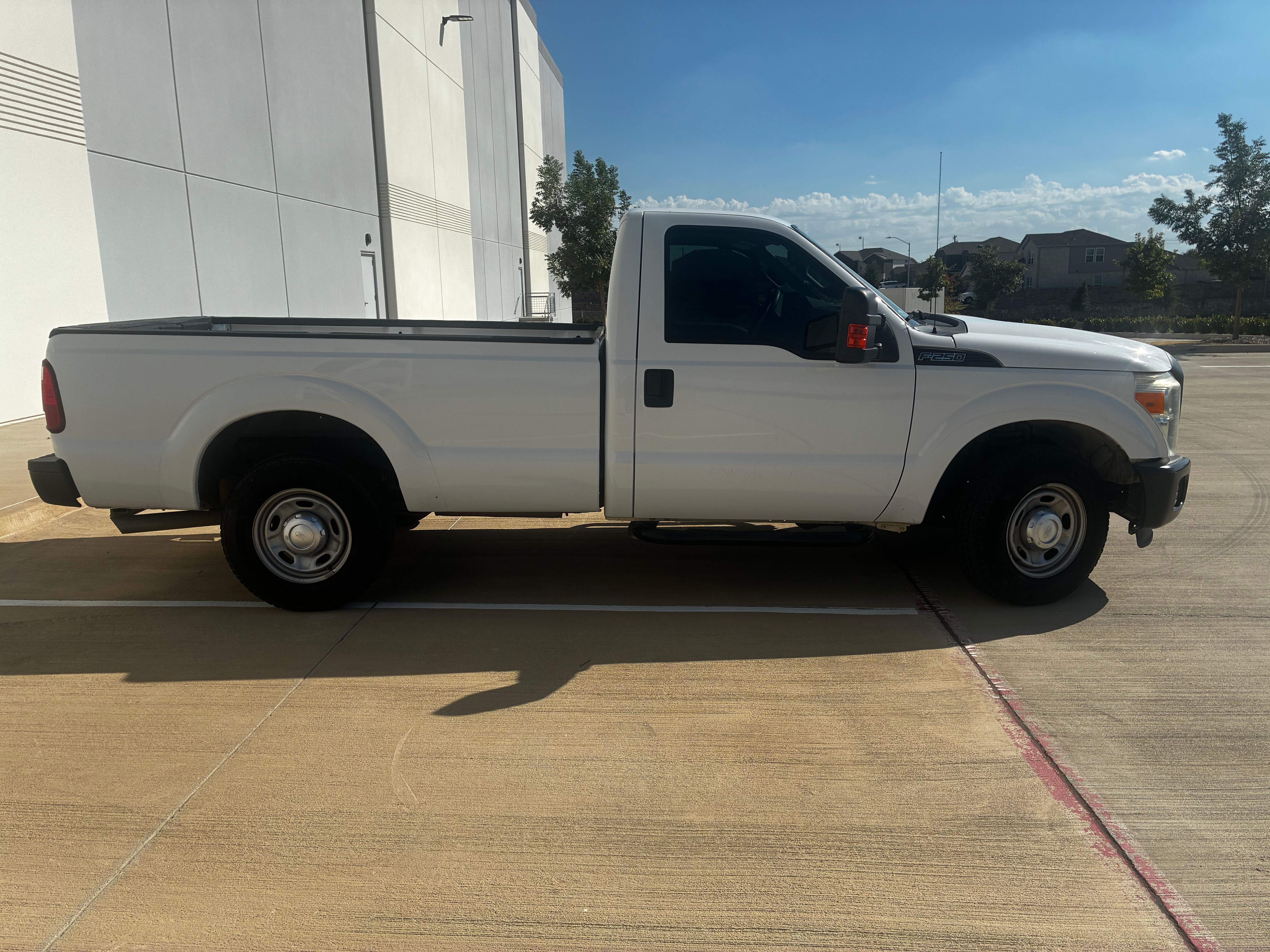 Used 2016 Ford F250 XL w/ Power Equipment Group RWD image 4