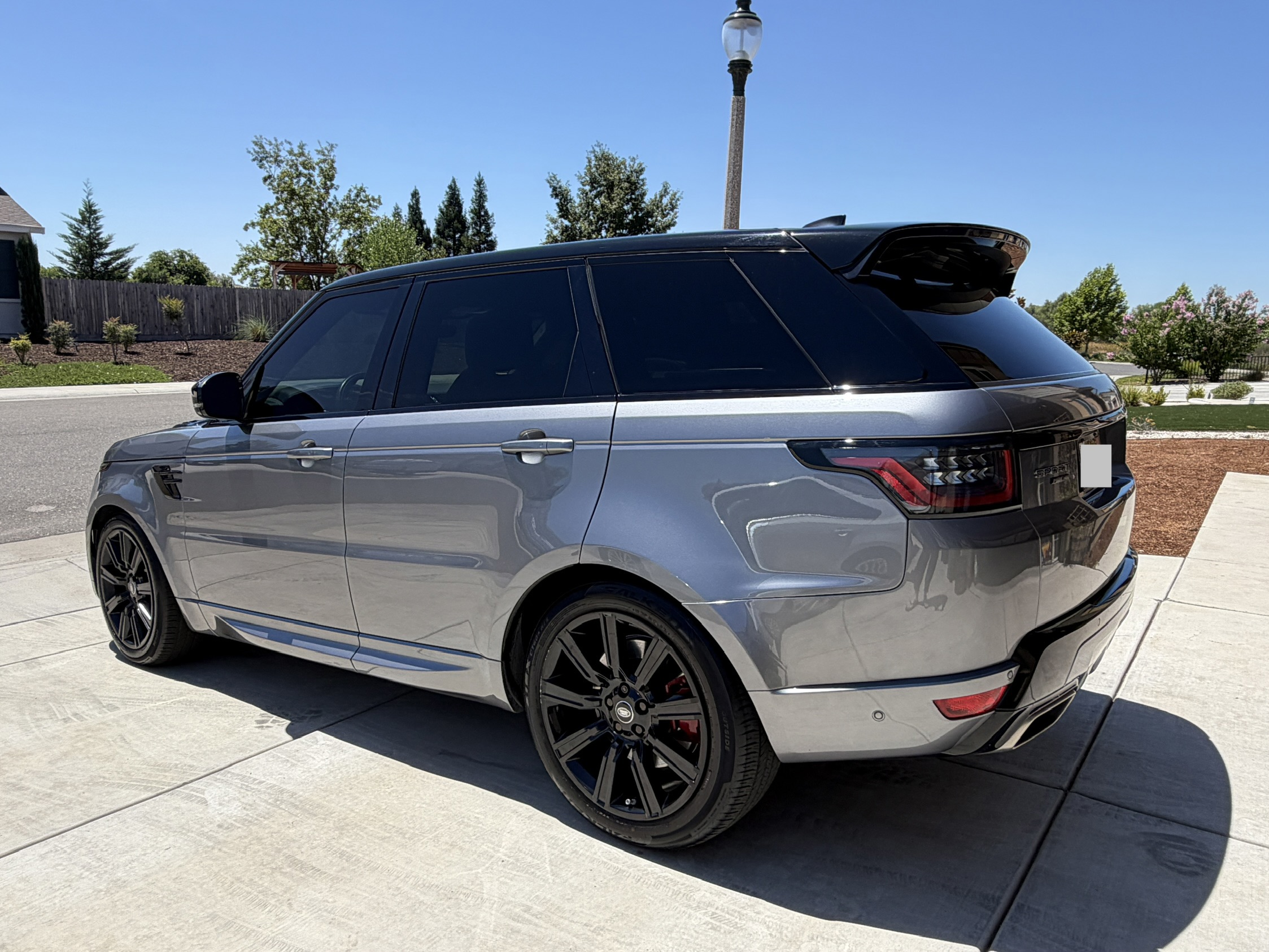 Used 2020 Land Rover Range Rover Sport HSE Dynamic AWD/4WD image 9