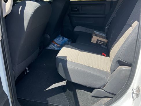 Used 2012 RAM 2500 ST w/ Chrome Appearance Group image 11