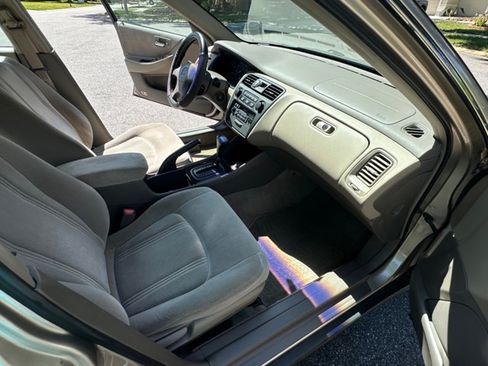 Used 2000 Honda Accord SE image 16
