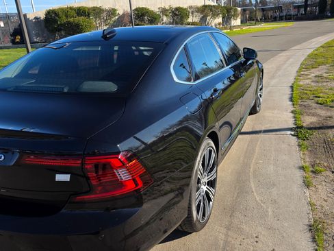 Used 2024 Volvo S90 T8 Ultimate image 5