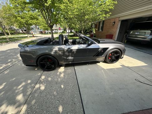 Used 2013 Ford Mustang GT Premium RWD image 5