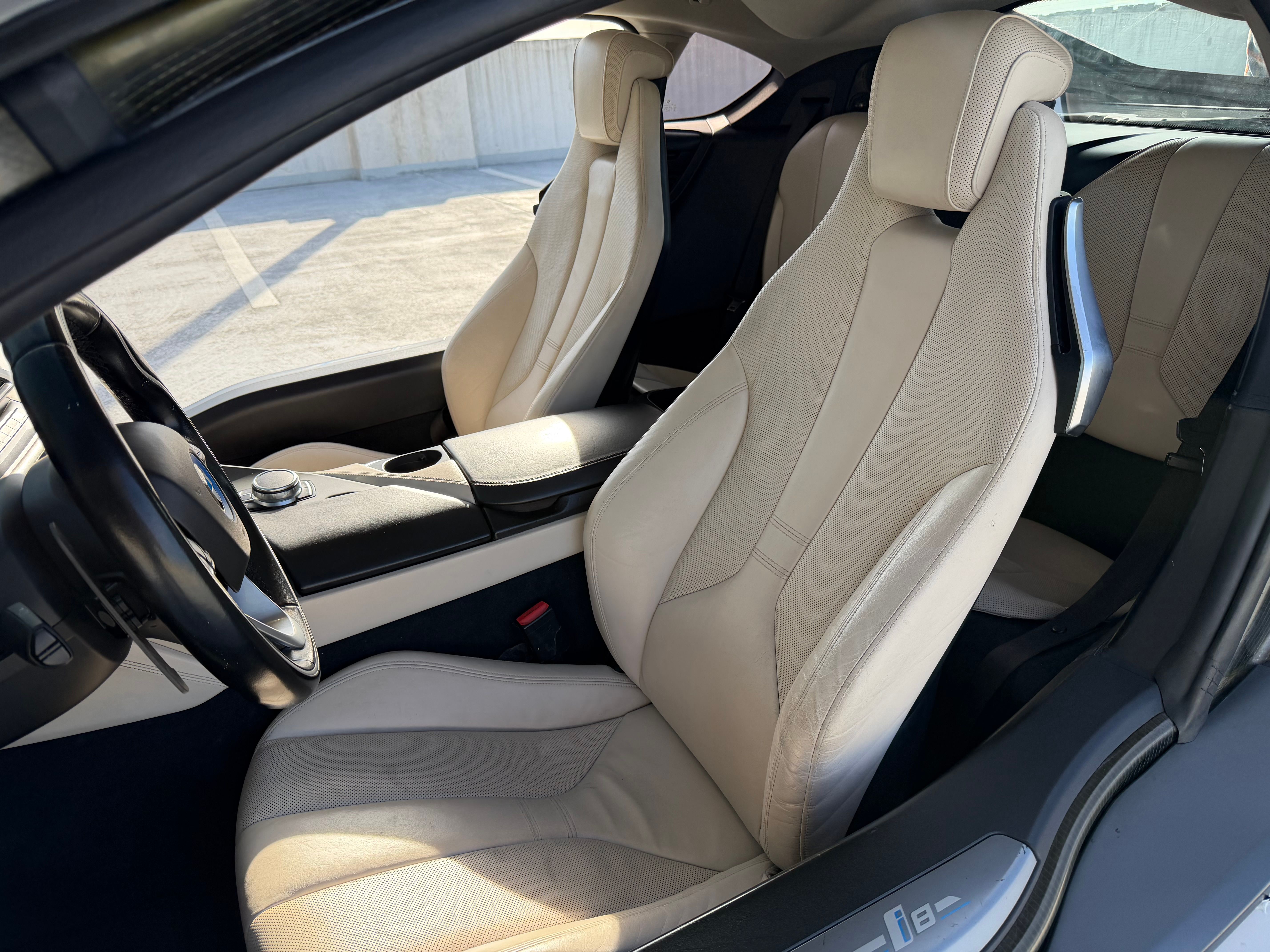 Used 2017 BMW i8 AWD/4WD image 16