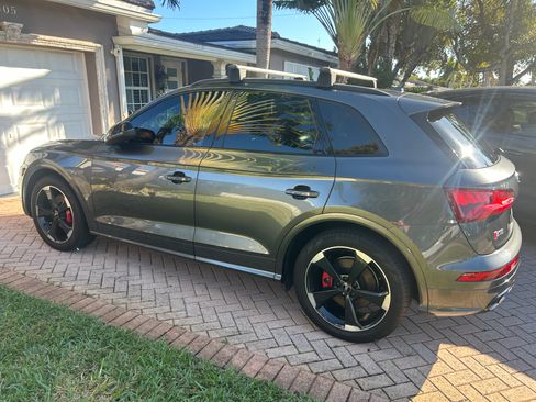 Used 2020 Audi SQ5 Premium Plus w/ Premium Plus Package image 4