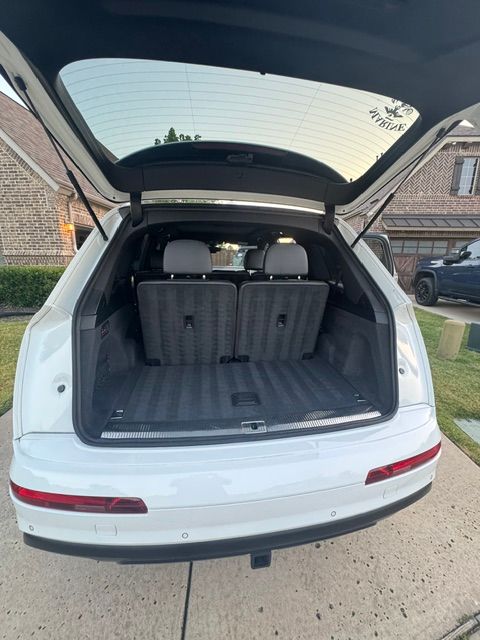Used 2019 Audi Q7 3.0T Prestige AWD/4WD image 16