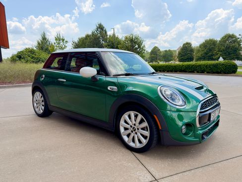 Used 2021 MINI Cooper S FWD image 11
