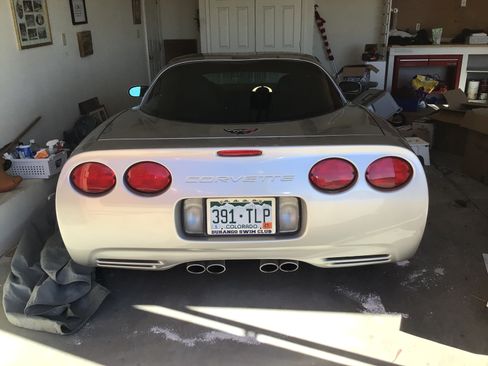 Used 2004 Chevrolet Corvette Coupe w/ Preferred Equipment Group RWD image 5