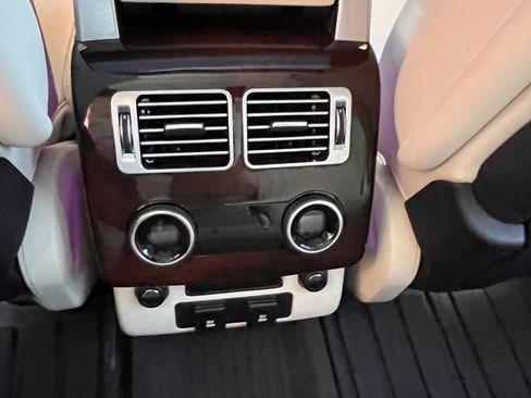 Used 2021 Land Rover Range Rover Westminster Edition image 15