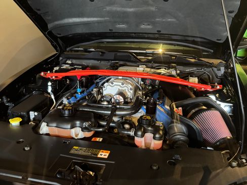 Used 2012 Ford Mustang Shelby GT500 w/ SVT Performance Pkg image 7