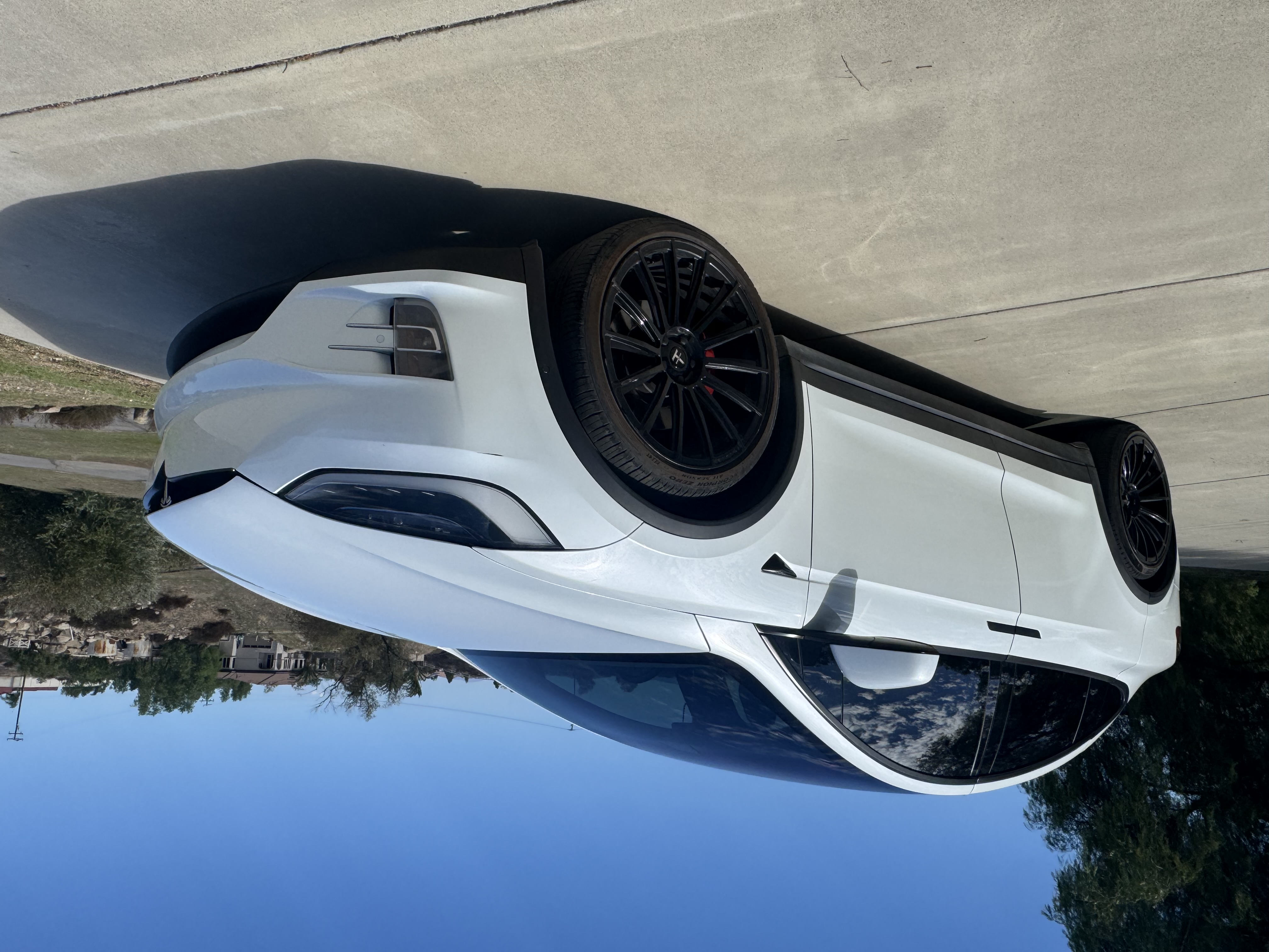 Used 2018 Tesla Model X 75D AWD/4WD image 4