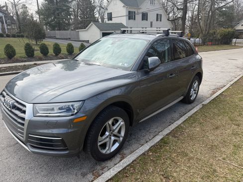 Used 2018 Audi Q5 2.0T Premium image 2
