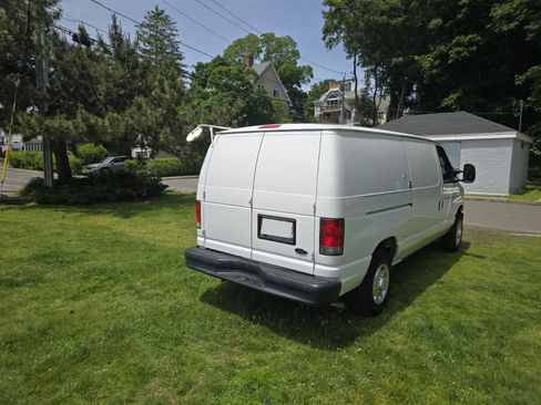 Used 2014 Ford E-150 and Econoline 150 w/ Power Group image 5