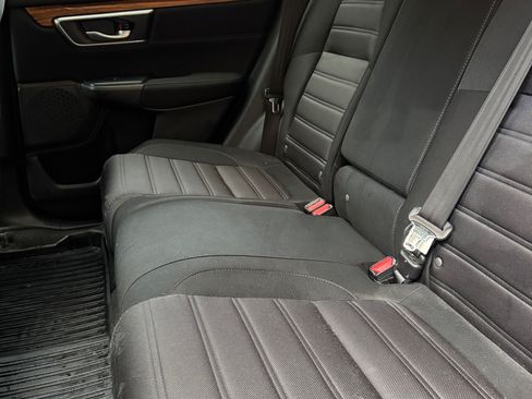 Used 2017 Honda CR-V EX image 4