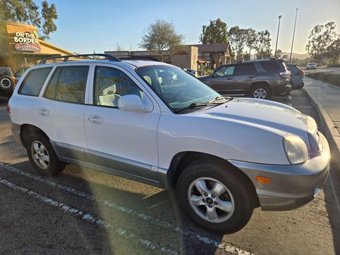Used 2005 Hyundai Santa Fe GLS image 1