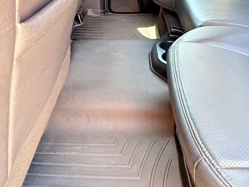 Used 2018 RAM 1500 Laramie AWD/4WD image 24