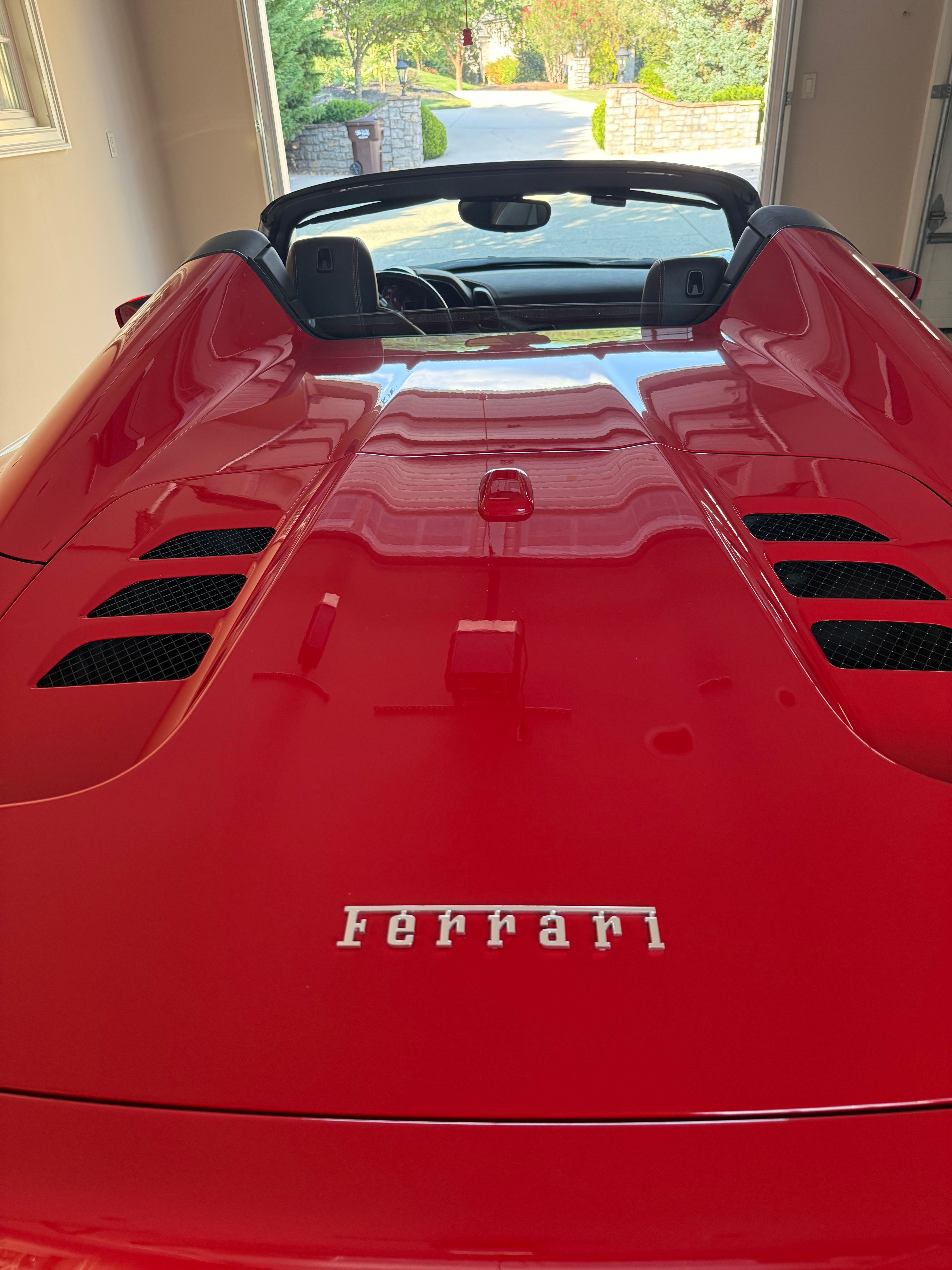 Used 2015 Ferrari 458 Spider RWD image 4