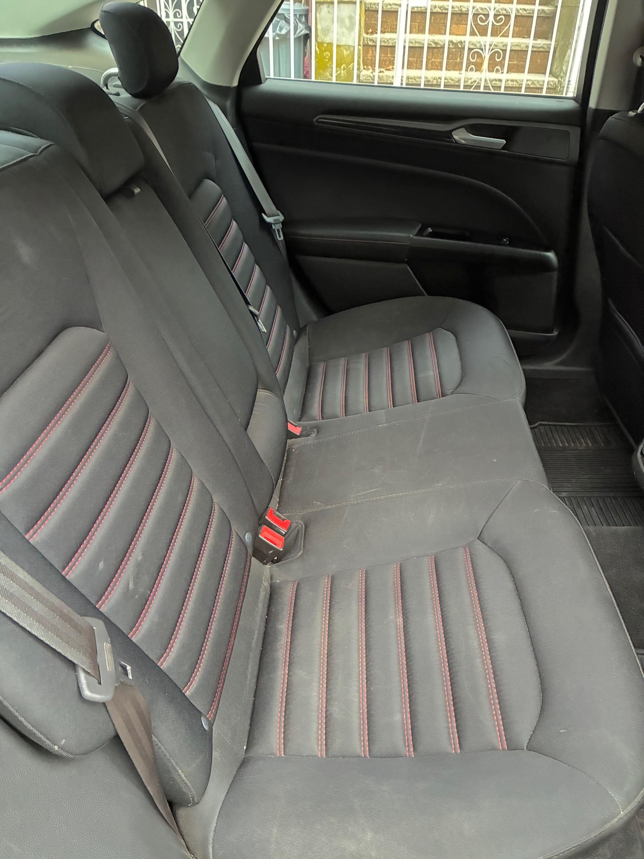 Used 2013 Ford Fusion SE FWD image 17