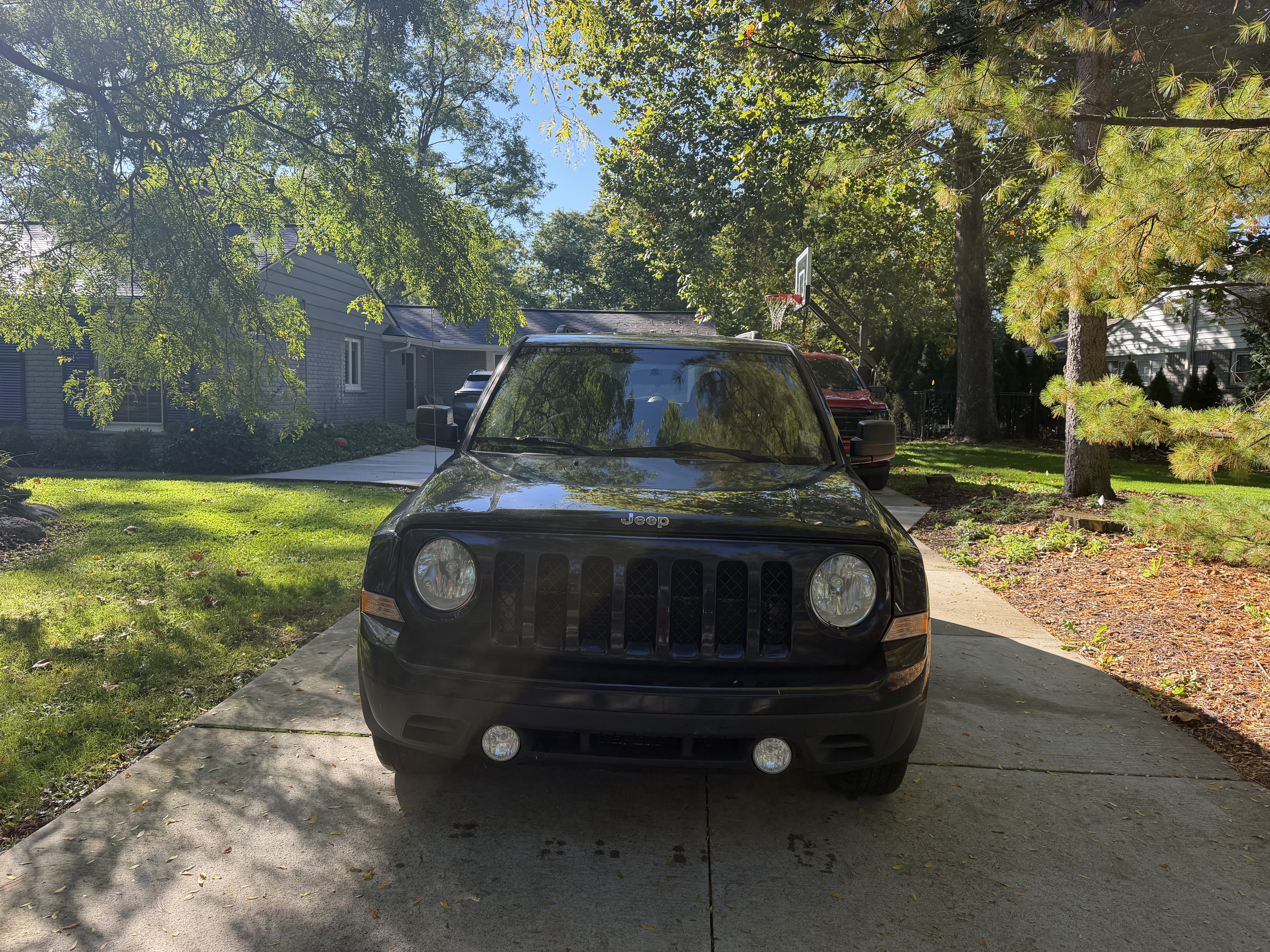 Used 2011 Jeep Patriot Latitude FWD image 1