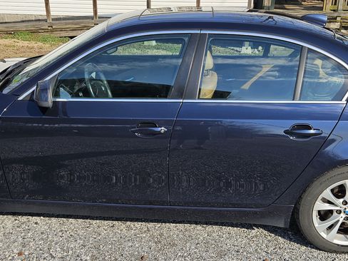 Used 2010 BMW 535i xDrive 535i xDrive Sedan 4D image 1